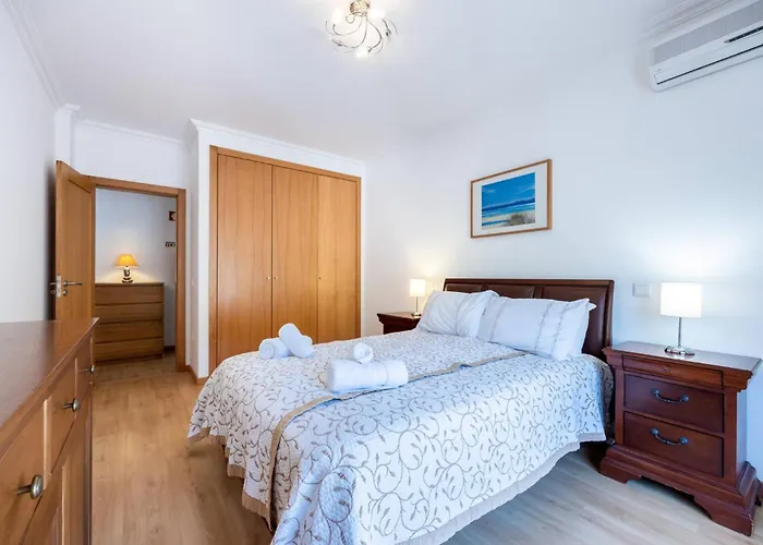 Coolhouses Algarve Burgau, 3 Bed W/ Plunge Pool, Close To Village Centre, Casa Boa Vida Vakantiehuis Luz
