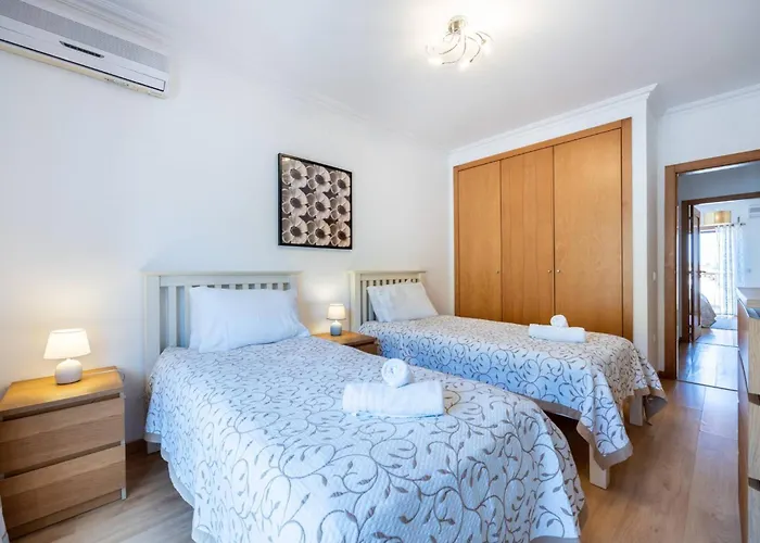 Vakantiehuis Coolhouses Algarve Burgau, 3 Bed W/ Plunge Pool, Close To Village Centre, Casa Boa Vida *